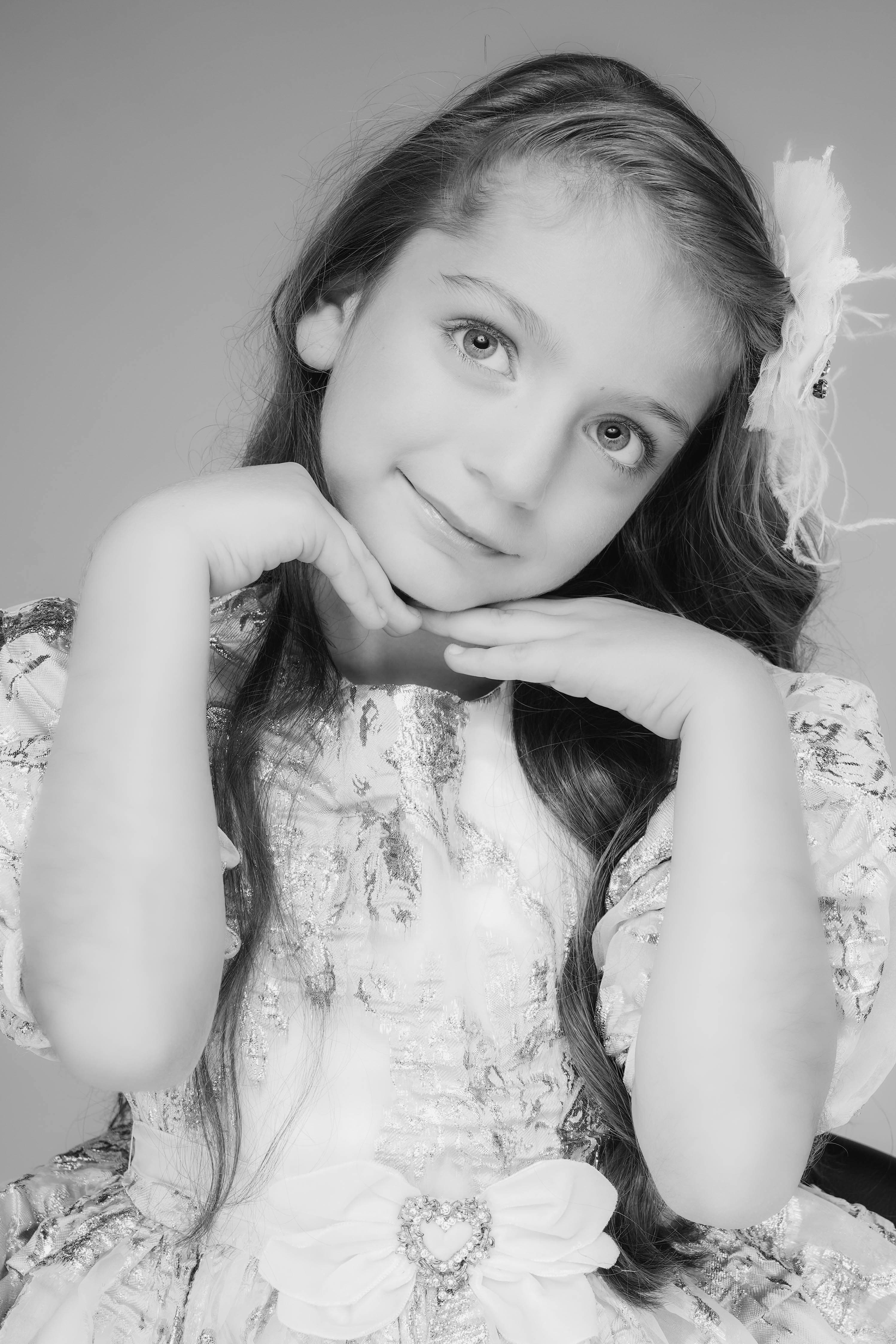 Sofia Lorena K — Editorial